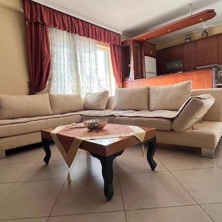 City Center Apartment 1 Саранда Экстерьер фото