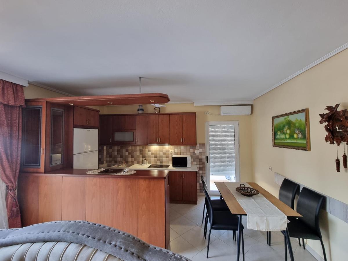 City Center Apartment 1 Саранда Экстерьер фото