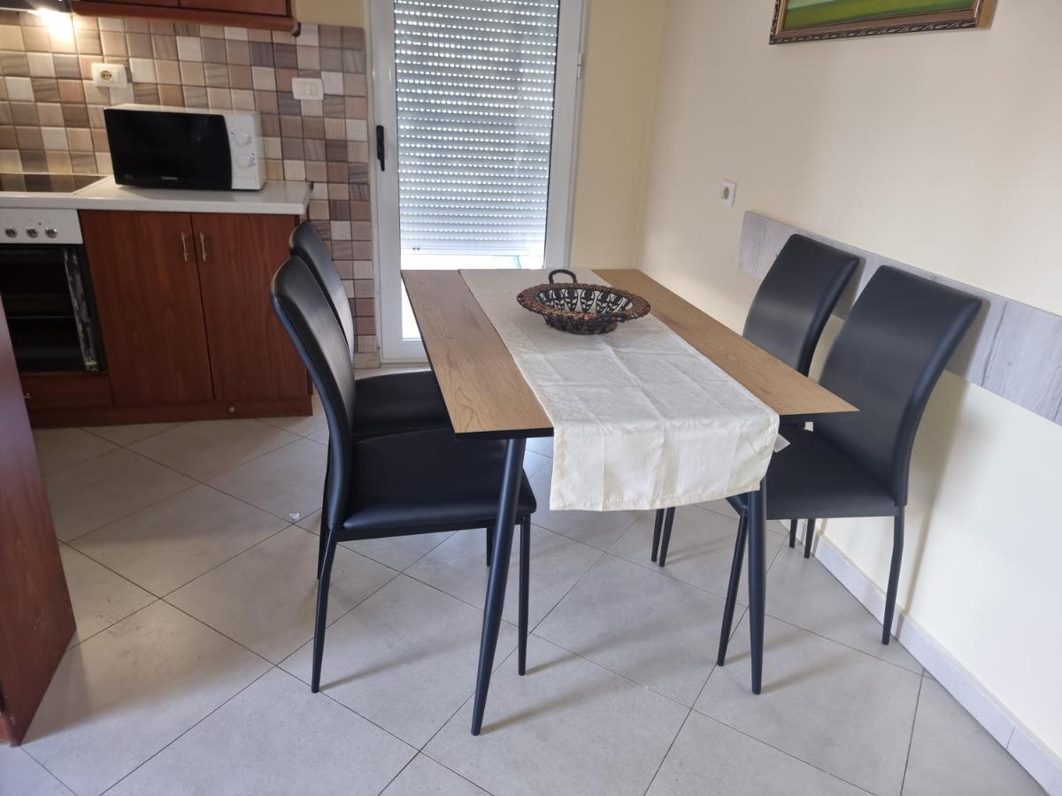 City Center Apartment 1 Саранда Экстерьер фото